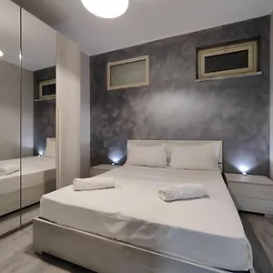 https://naxos-holiday-home-2.sicilyhotelsitaly.net