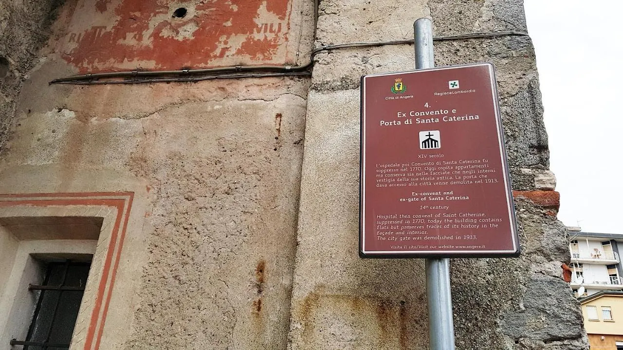 Appartamento Ex Convento Santa Caterina Angera 0*,  Italia